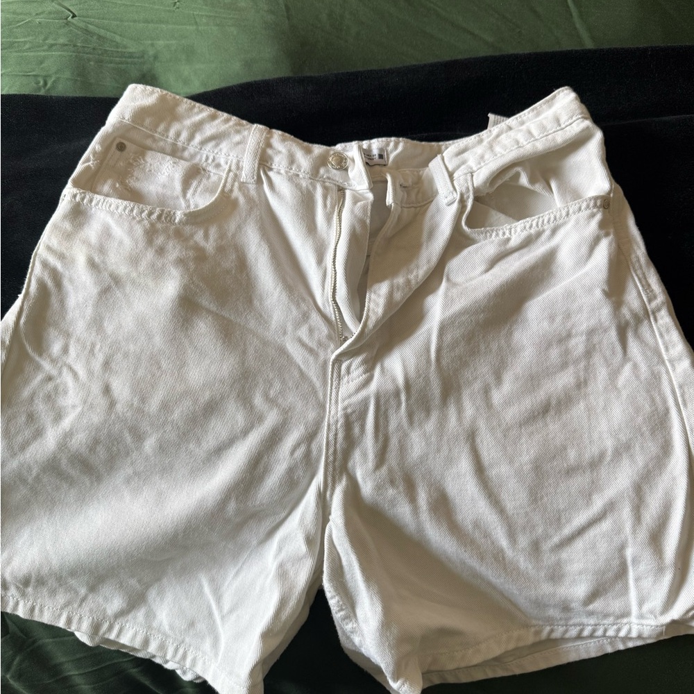 Zara White Jean Shorts Classic Summer Style